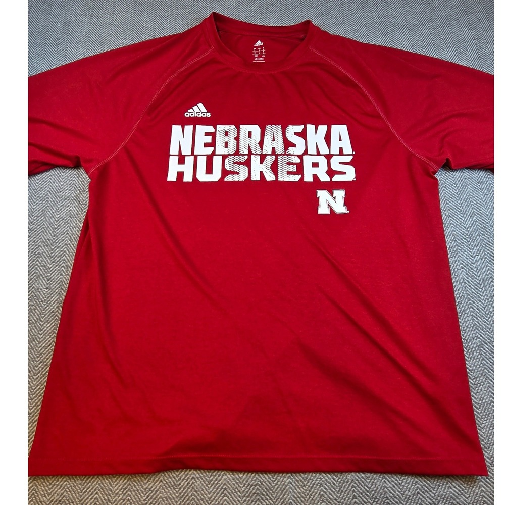 Adidas Nebraska Huskers Climalite Red Short Sleeve Graphic T-Shirt Mens L